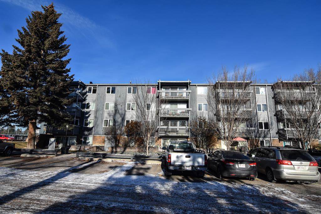 820 89 Avenue - Photo 1