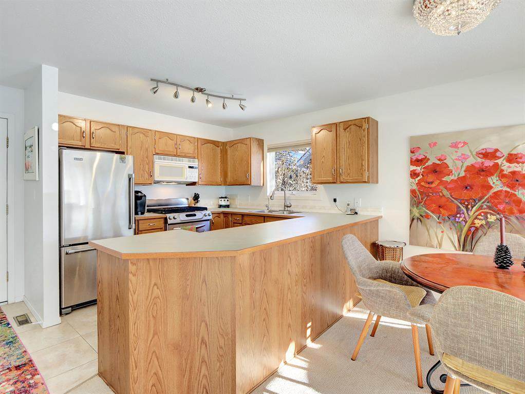 717 7th Street - Photo 1