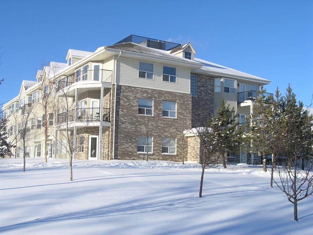 5200 44 Avenue - Photo 1