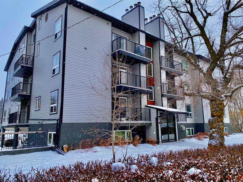4405 48 Avenue - Photo 1