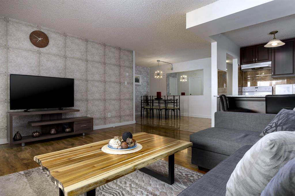221 6 Avenue - Photo 1