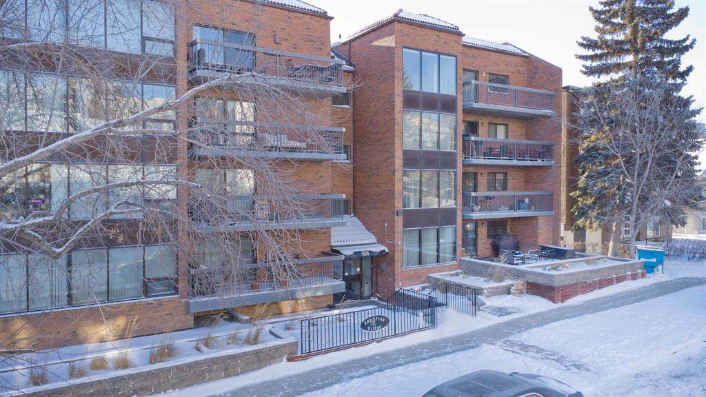 659 4 Avenue - Photo 1