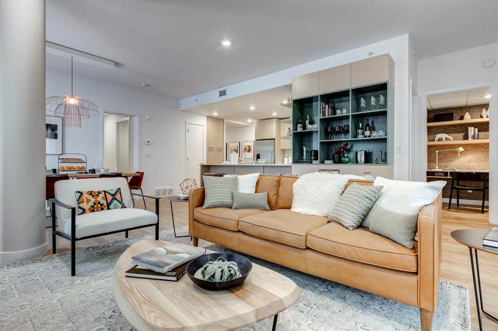 88 9 Street - Photo 1