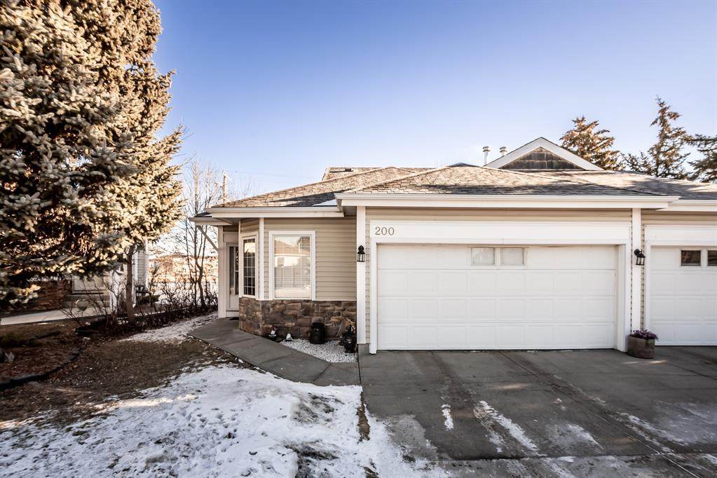 200 Freeman Way - Photo 1