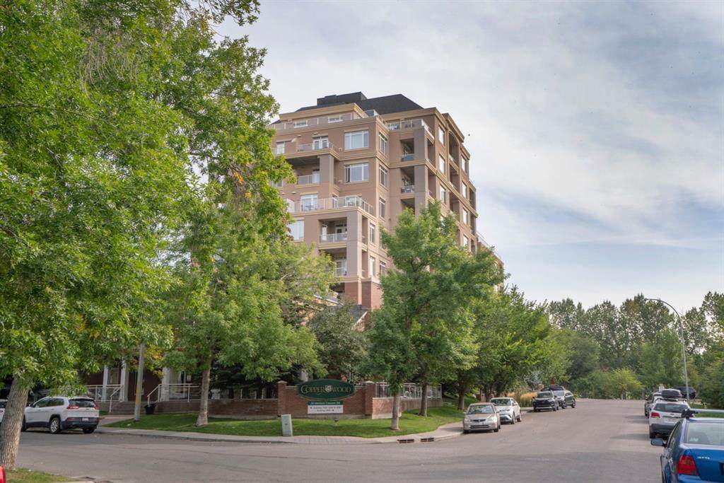 24 Hemlock Crescent - Photo 1