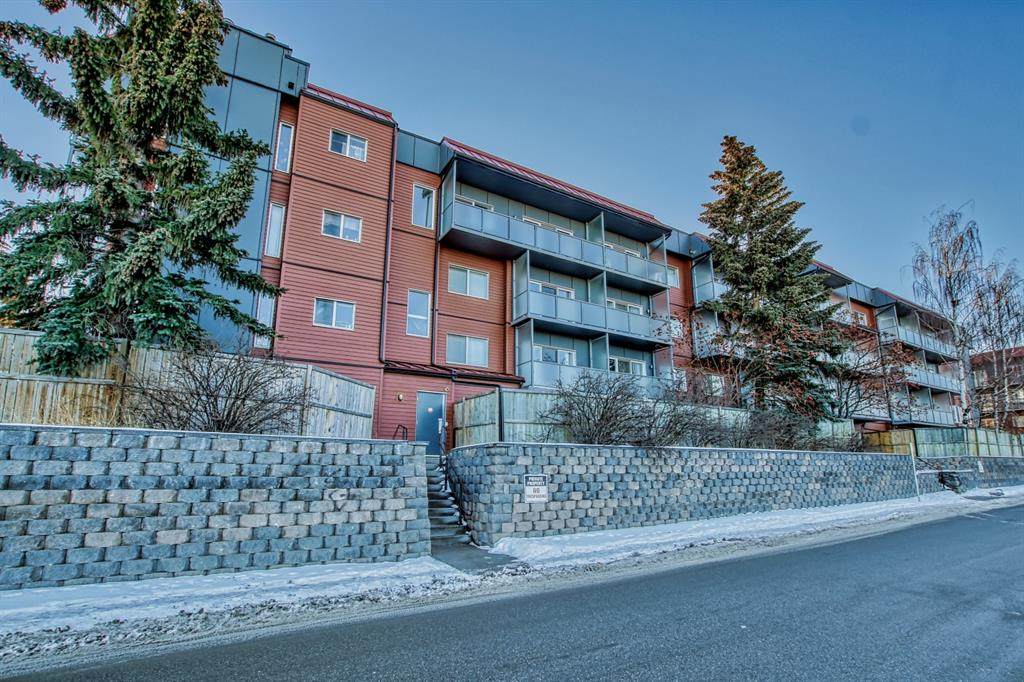 335 Garry Crescent - Photo 1