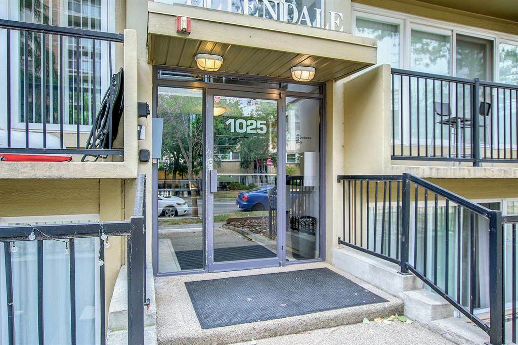 1025 14 Ave - Photo 1