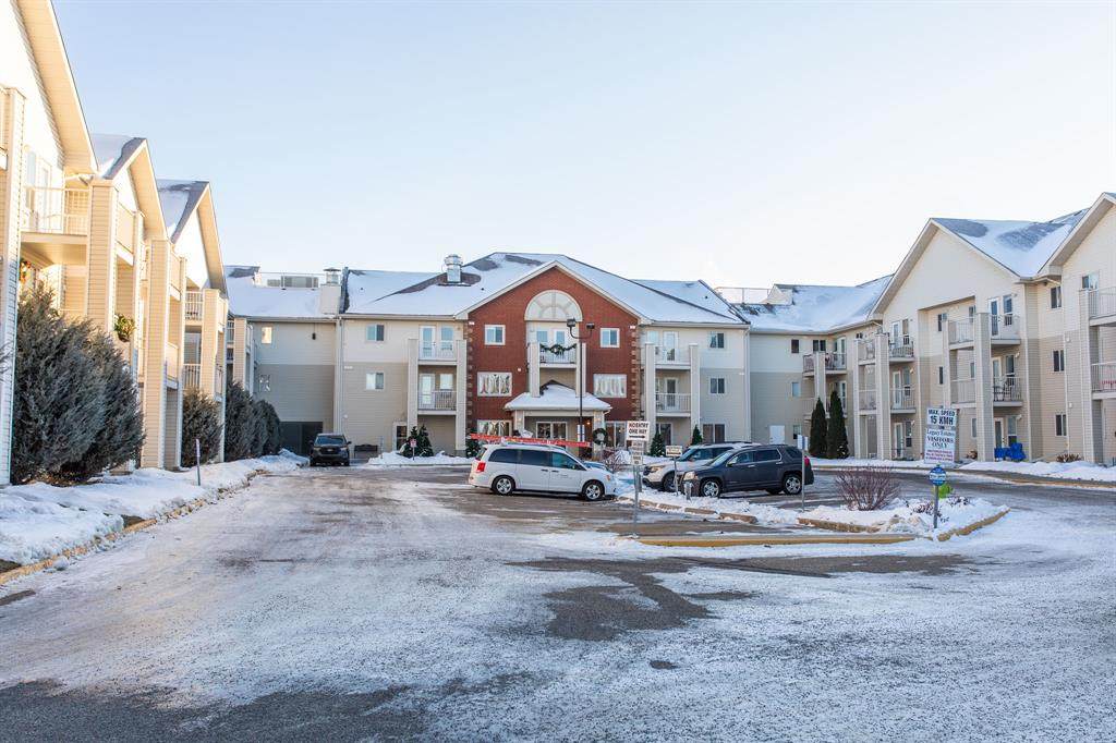 56 Carroll Crescent - Photo 1