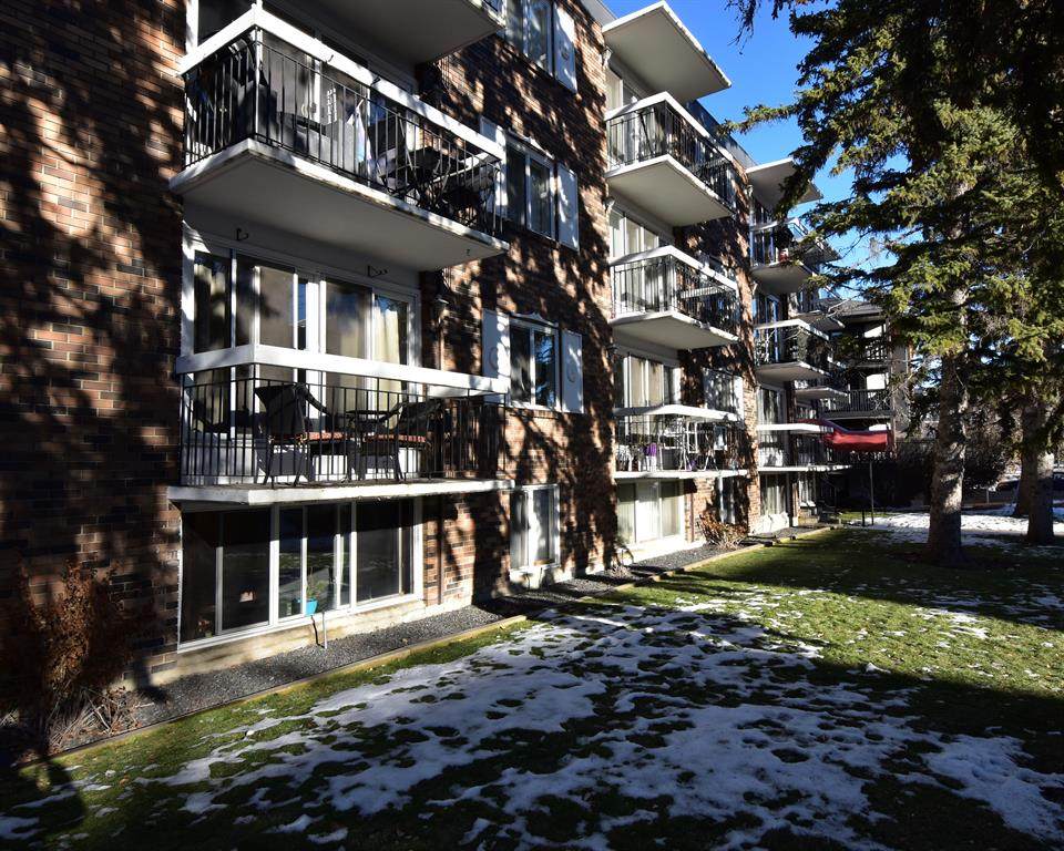 110 24 Avenue - Photo 1