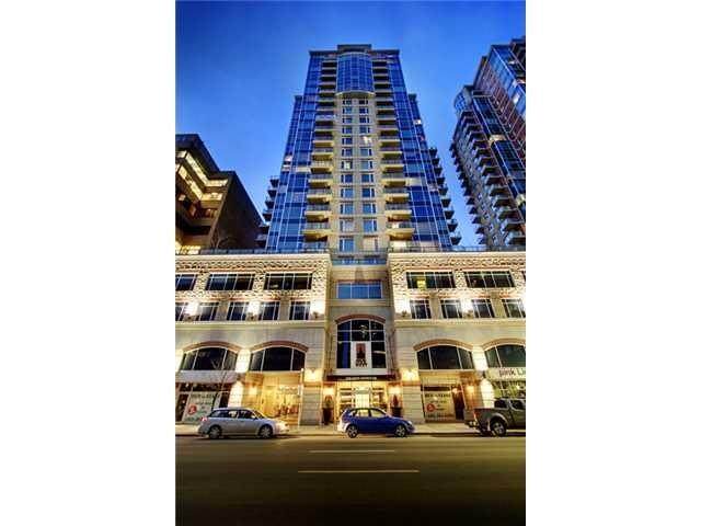 920 5 Avenue - Photo 1