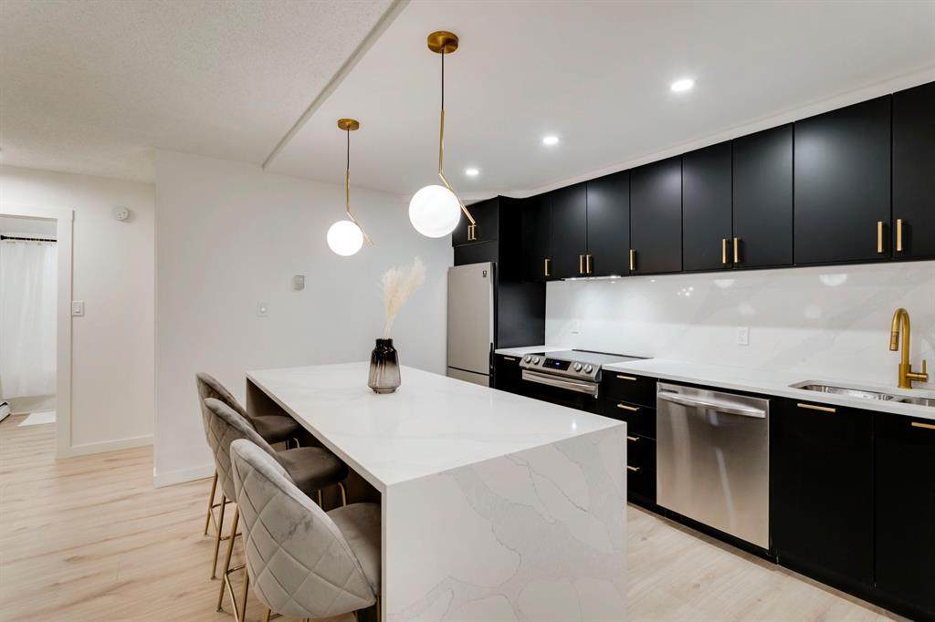 1331 15 Avenue - Photo 1