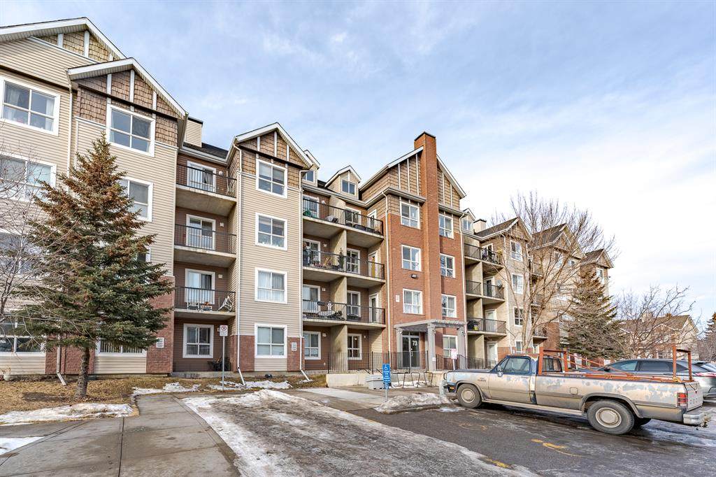 73 Erin Woods Court - Photo 1