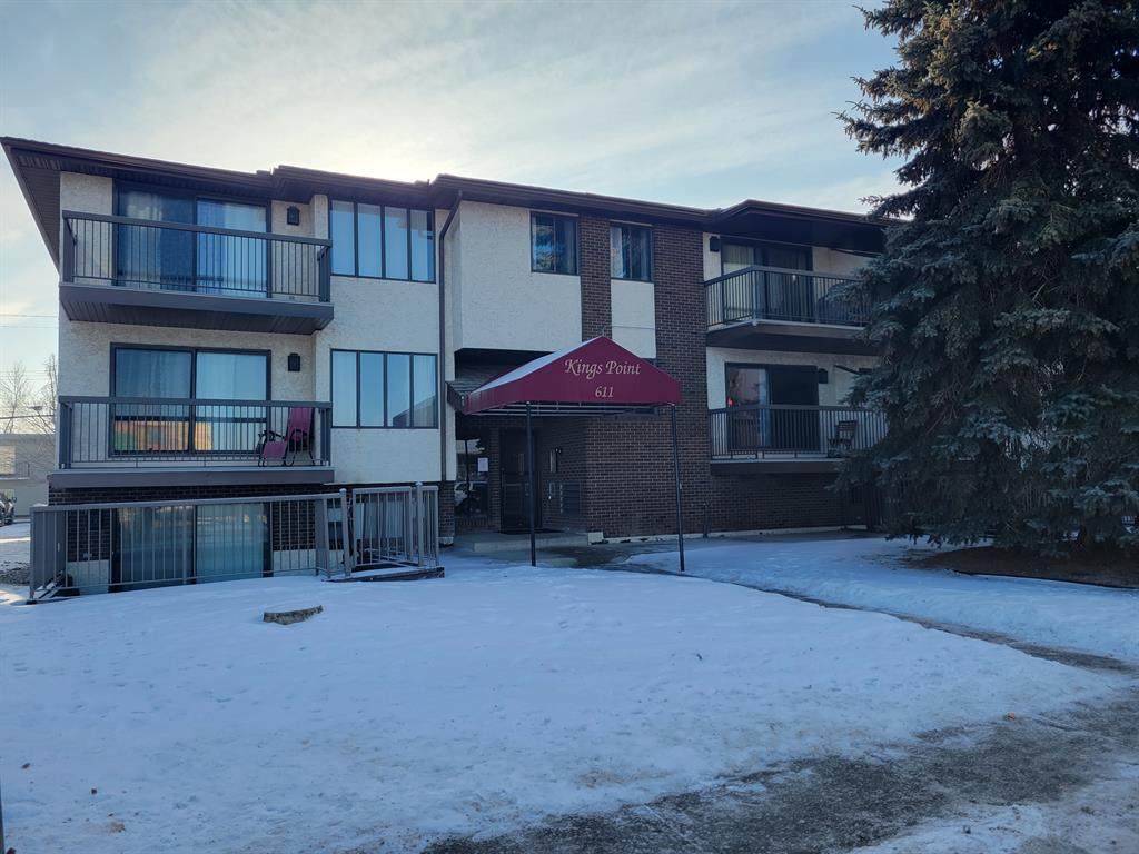 611 67 Avenue - Photo 1