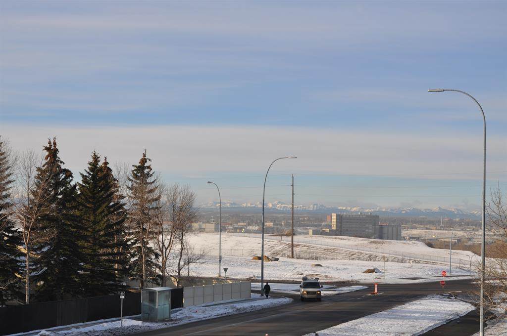 2302 Valleyview Park - Photo 1