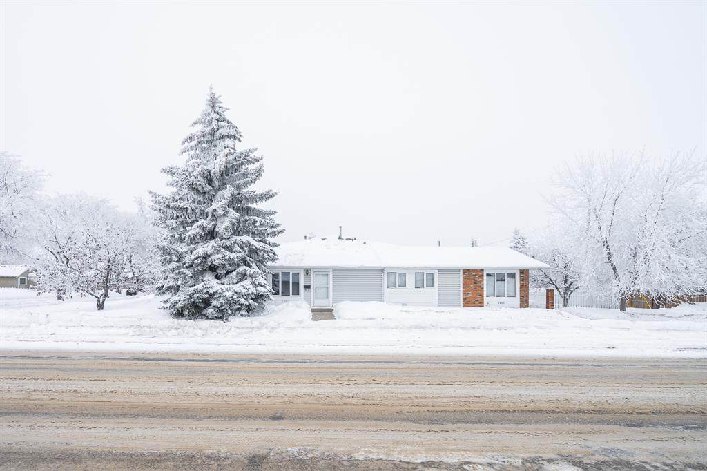 4802 46 Street - Photo 1