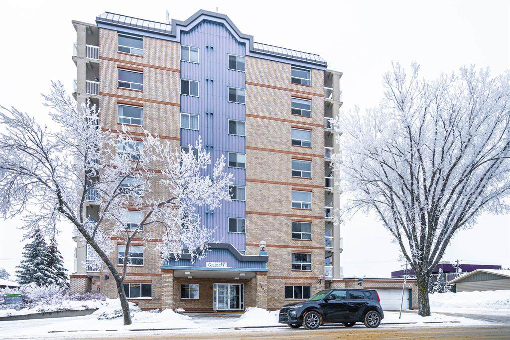5107 47 Street - Photo 1