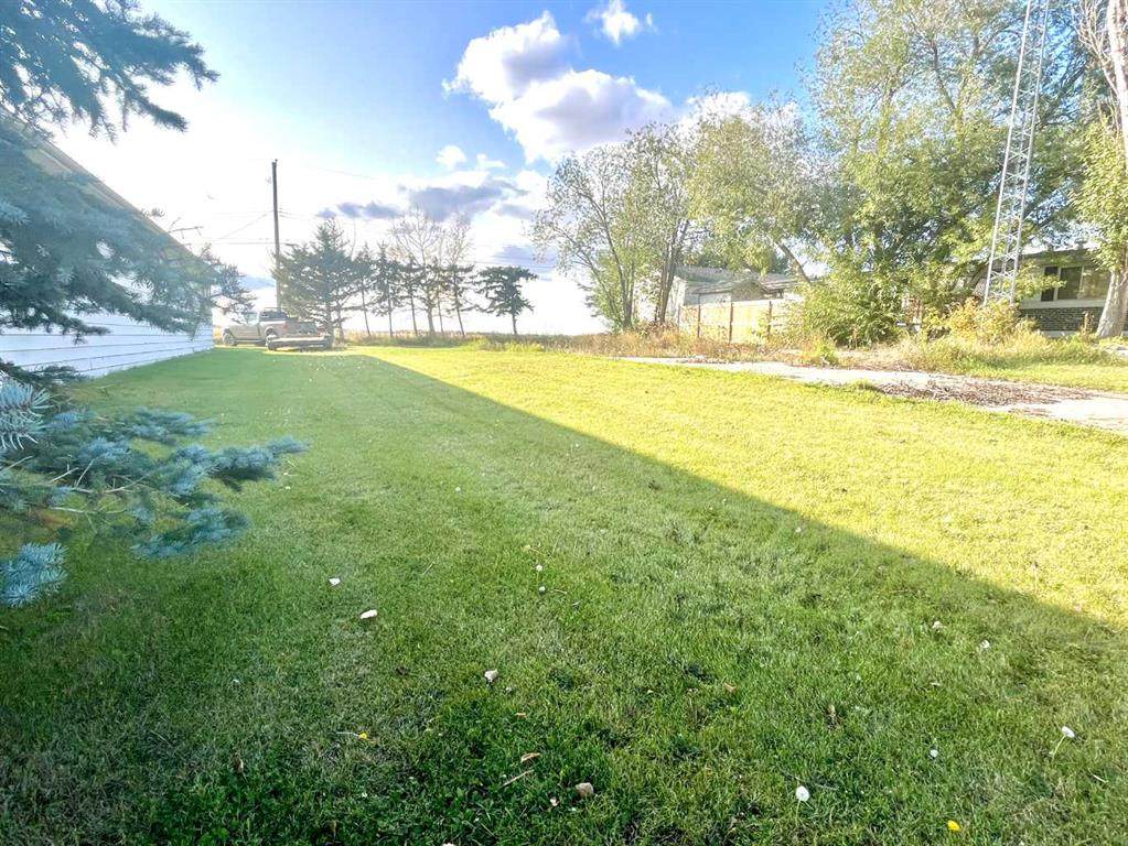 4834 59 Street - Photo 1