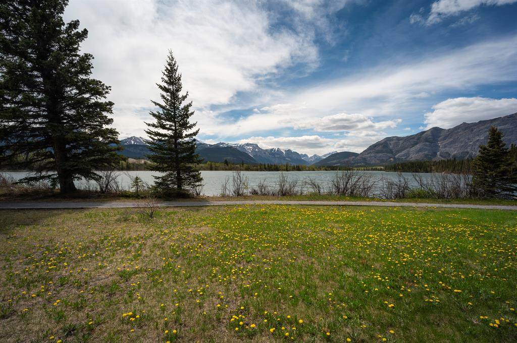 https://bt-photos.global.ssl.fastly.net/calgary/orig_boomver_1_A2106461-2.jpg
