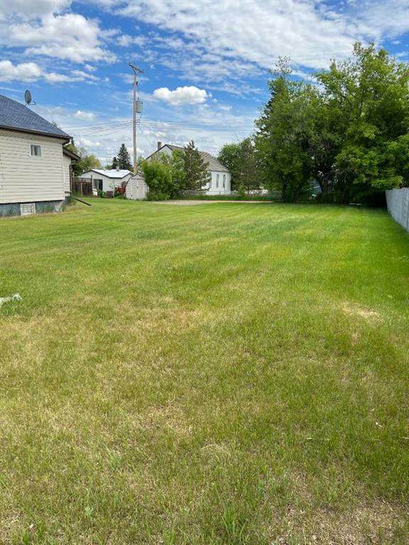 4839 50 Street - Photo 1