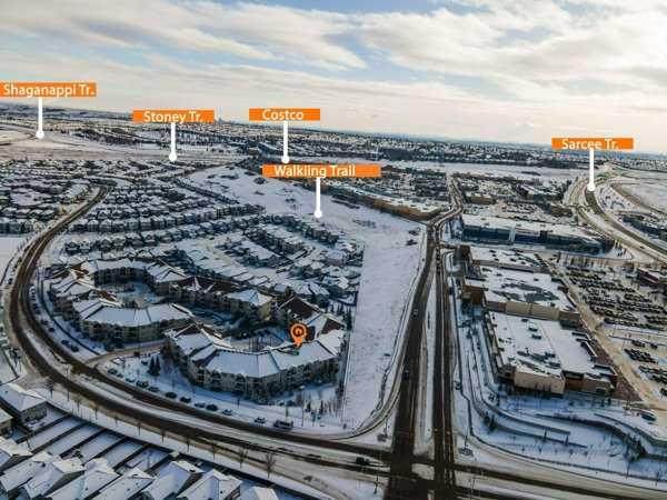 1540 Sherwood Boulevard - Photo 1