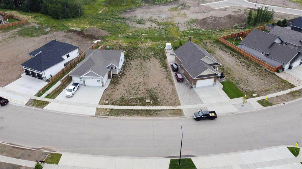 2003 61 Avenue - Photo 1