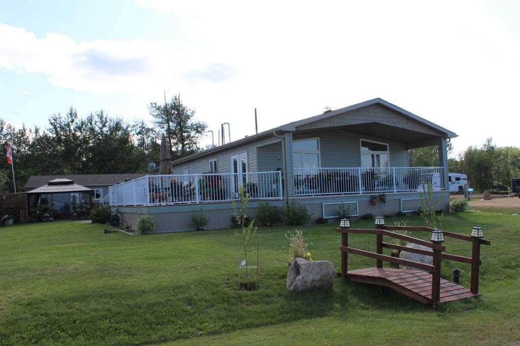 162 Peace River Avenue - Photo 1