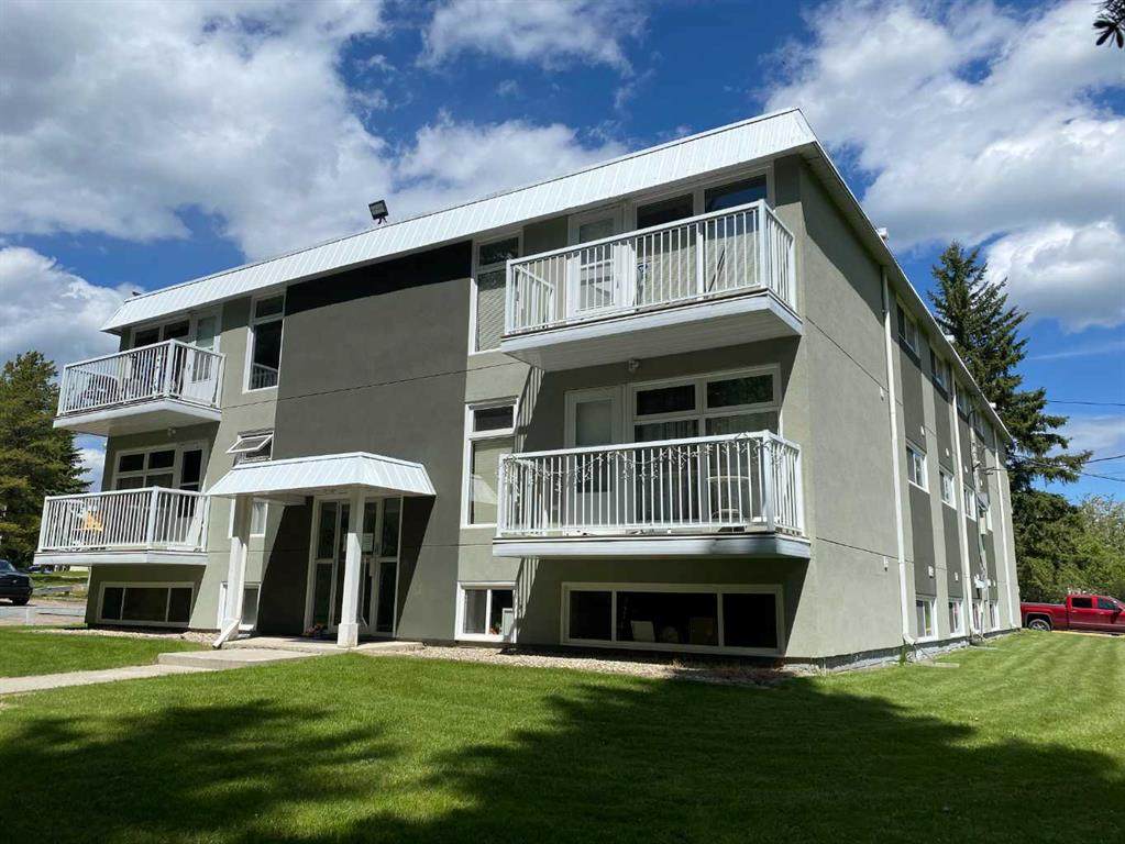 414 41 Street - Photo 1