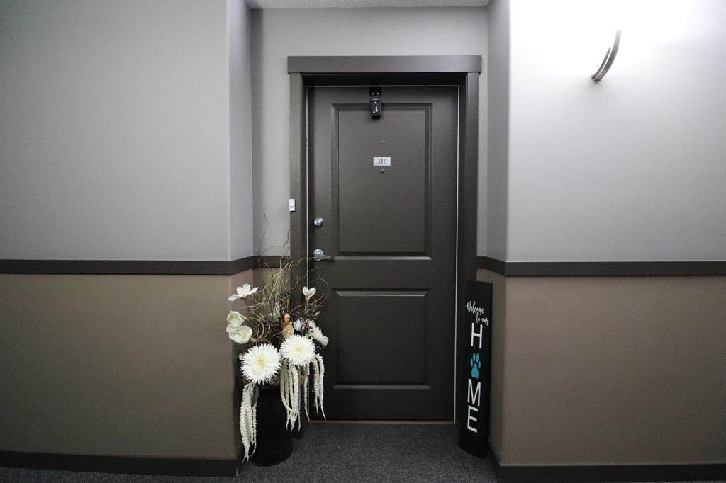 https://bt-photos.global.ssl.fastly.net/calgary/orig_boomver_1_A2213574-2.jpg