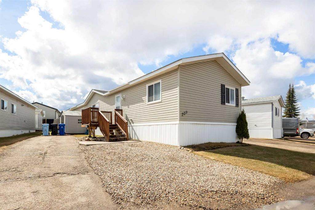 209 Gregoire Crescent - Photo 1