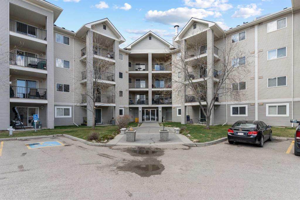 4975 130 Avenue - Photo 1