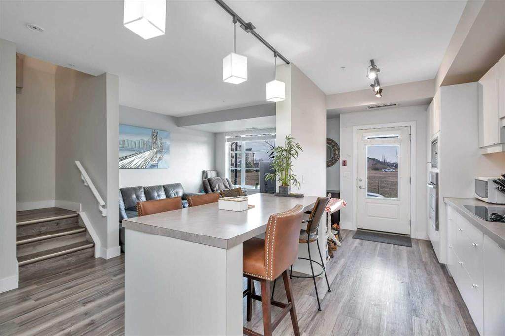 https://bt-photos.global.ssl.fastly.net/calgary/orig_boomver_1_A2215989-2.jpg
