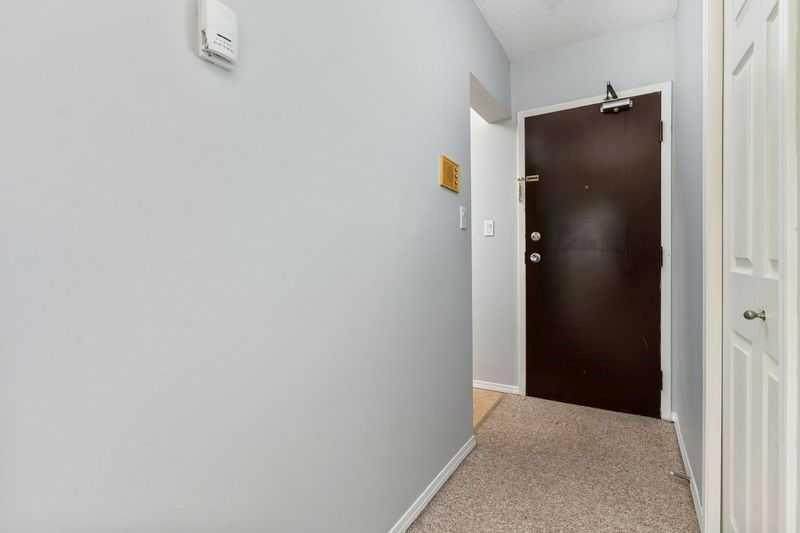 https://bt-photos.global.ssl.fastly.net/calgary/orig_boomver_1_A2217099-2.jpg