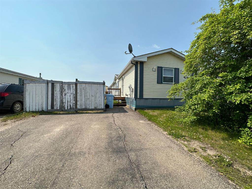 109 Hoehne Street - Photo 1