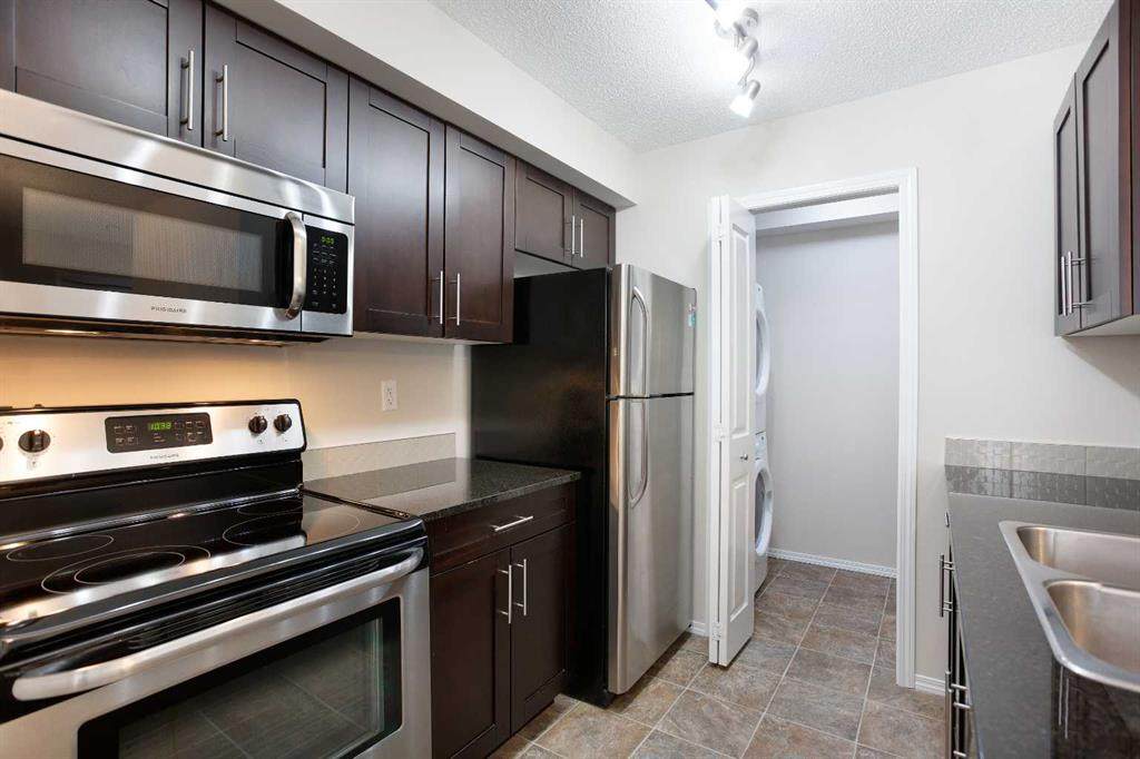 https://bt-photos.global.ssl.fastly.net/calgary/orig_boomver_1_A2217264-2.jpg