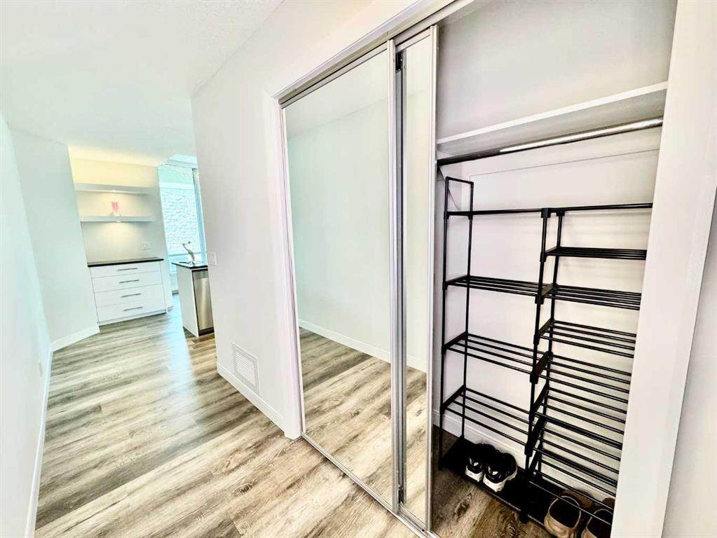 https://bt-photos.global.ssl.fastly.net/calgary/orig_boomver_1_A2217342-2.jpg