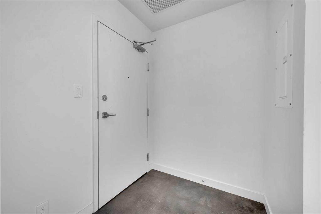 https://bt-photos.global.ssl.fastly.net/calgary/orig_boomver_1_A2219062-2.jpg
