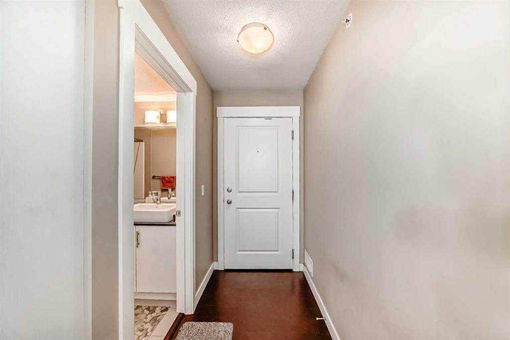 https://bt-photos.global.ssl.fastly.net/calgary/orig_boomver_1_A2219287-2.jpg