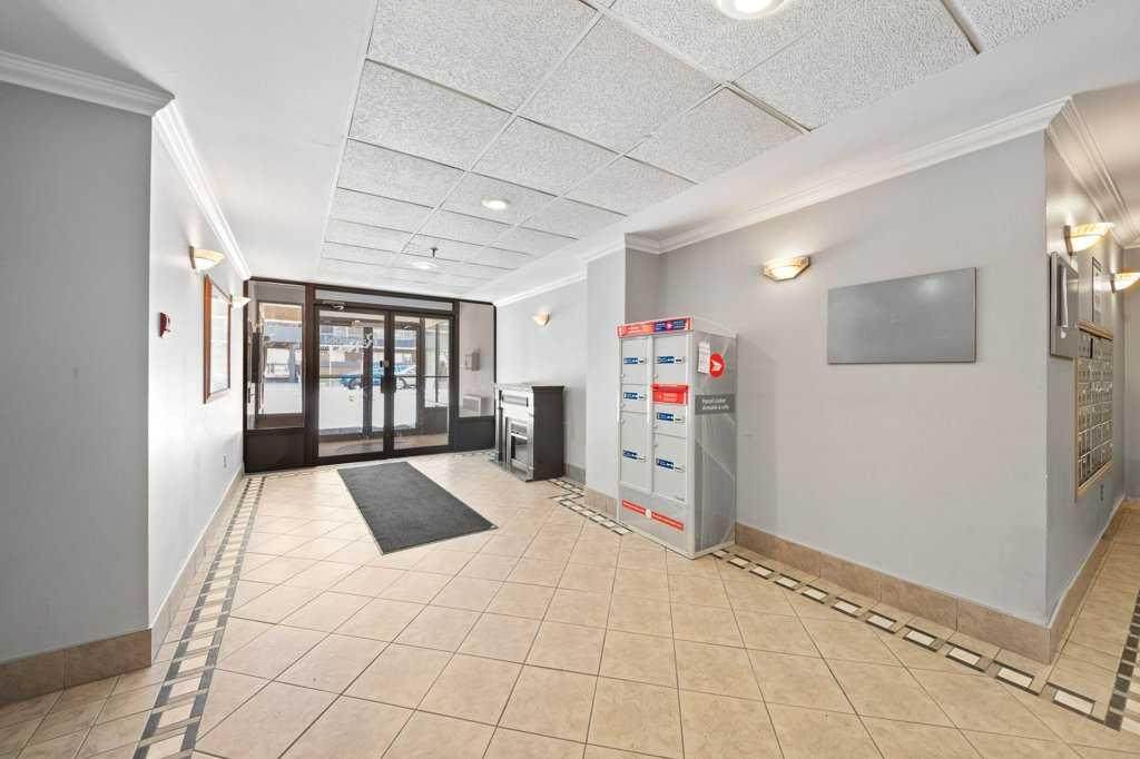 https://bt-photos.global.ssl.fastly.net/calgary/orig_boomver_1_A2219592-2.jpg