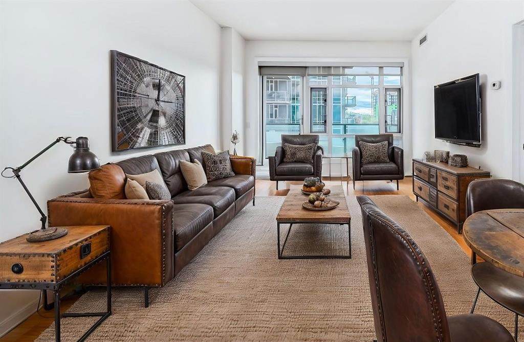1410 1 Street - Photo 1