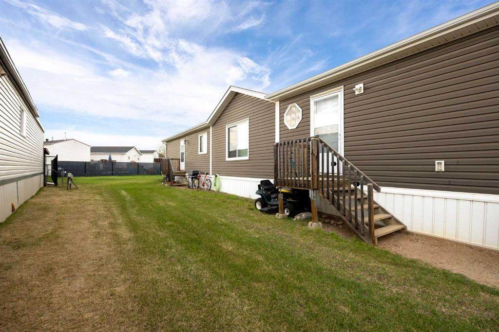 184 Greenwich Lane - Photo 1