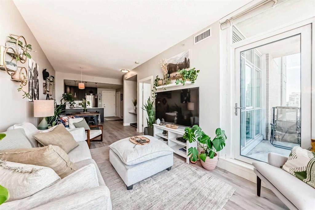 788 12 Avenue - Photo 1