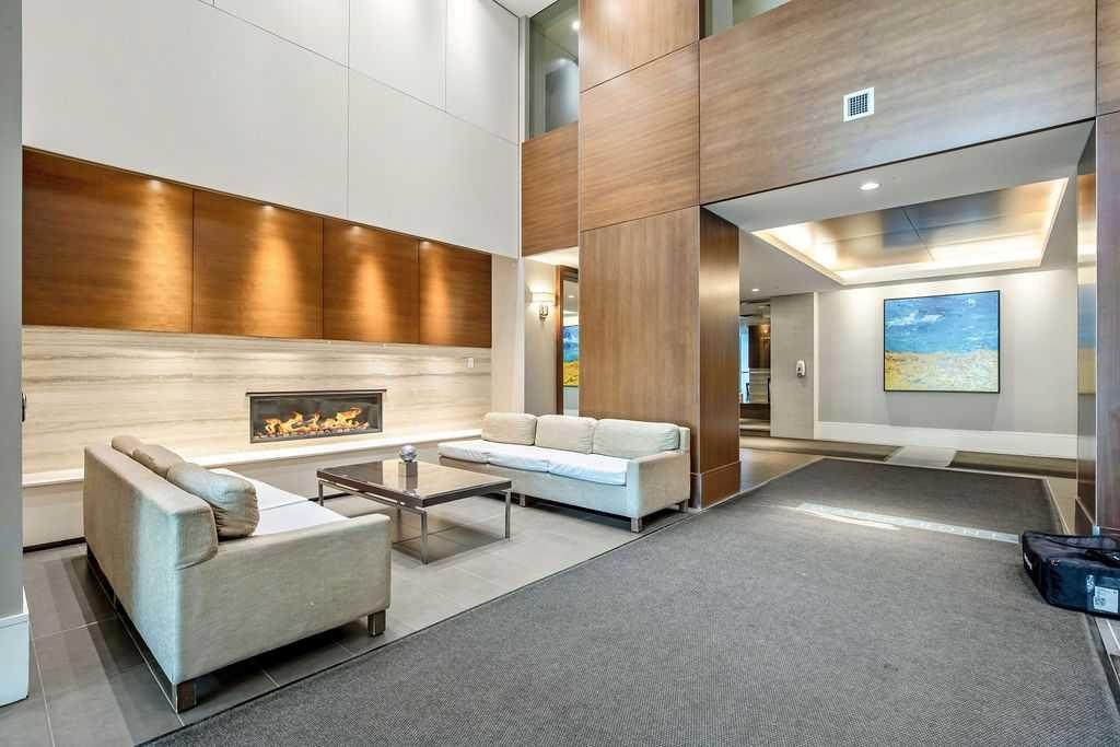222 Riverfront Avenue - Photo 1