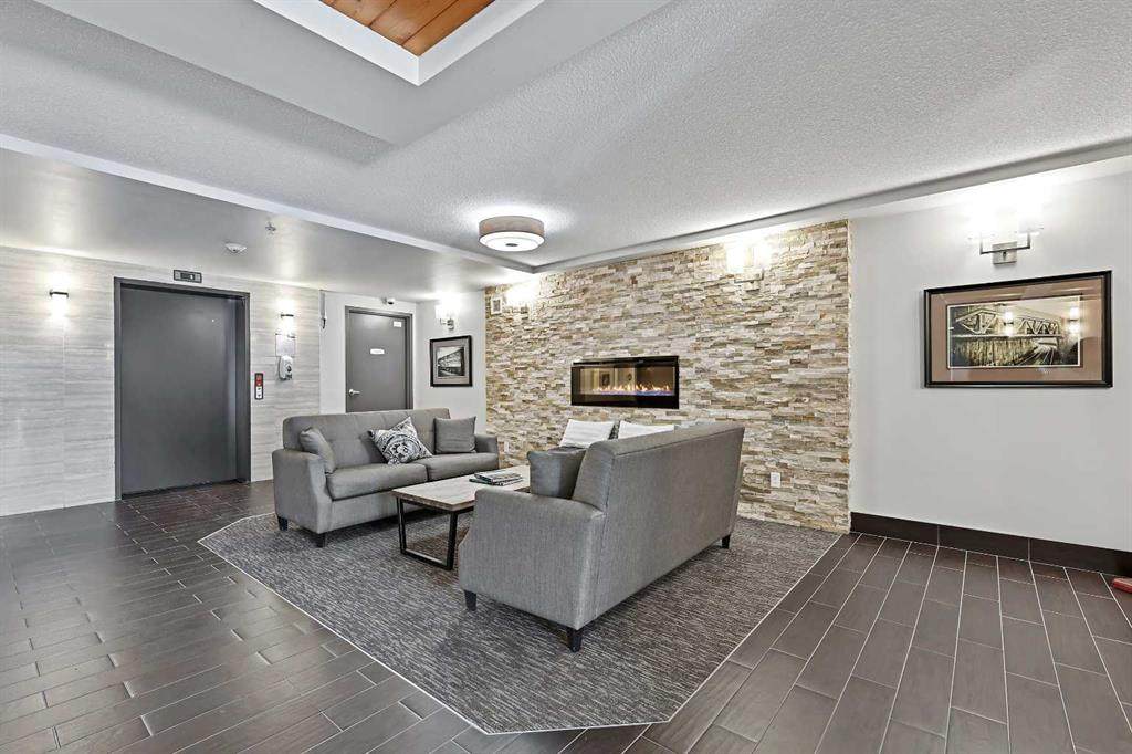https://bt-photos.global.ssl.fastly.net/calgary/orig_boomver_1_A2221517-2.jpg