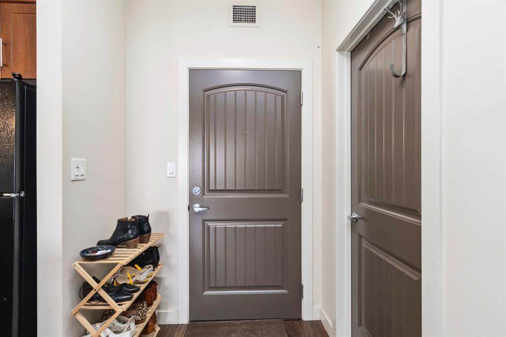 https://bt-photos.global.ssl.fastly.net/calgary/orig_boomver_1_A2221566-2.jpg