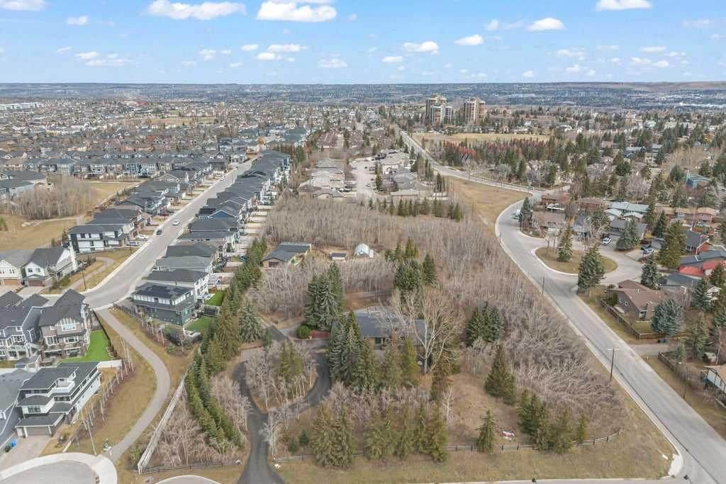 7010 11 Avenue - Photo 1