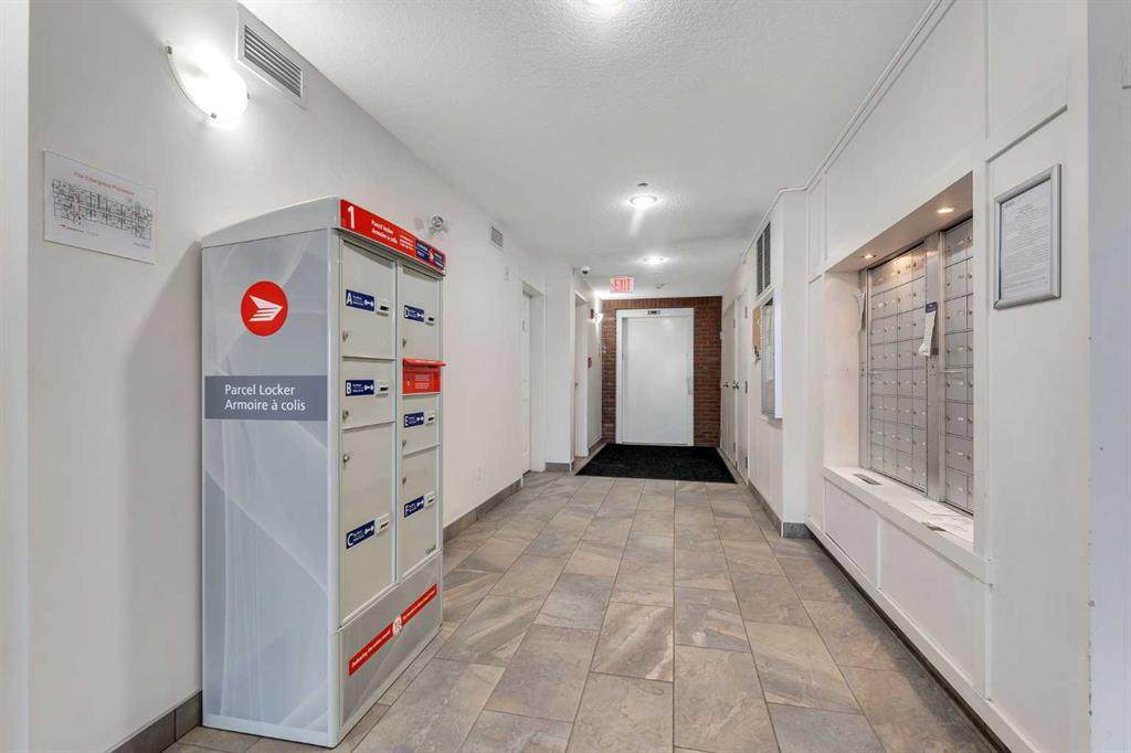 https://bt-photos.global.ssl.fastly.net/calgary/orig_boomver_1_A2221762-2.jpg