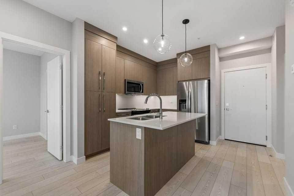 https://bt-photos.global.ssl.fastly.net/calgary/orig_boomver_1_A2222258-2.jpg