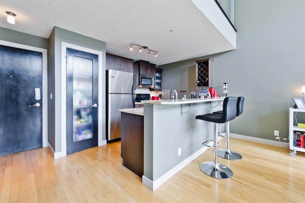 https://bt-photos.global.ssl.fastly.net/calgary/orig_boomver_1_A2223176-2.jpg