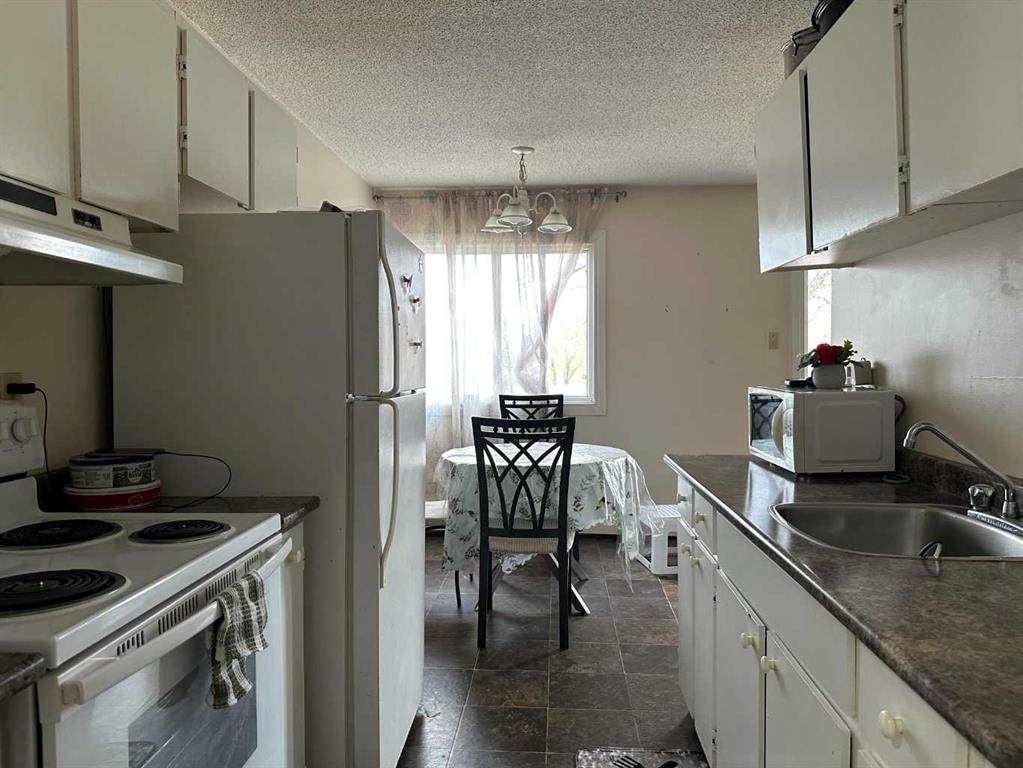 https://bt-photos.global.ssl.fastly.net/calgary/orig_boomver_1_A2223235-2.jpg