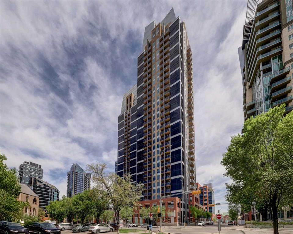1320 1 Street - Photo 1